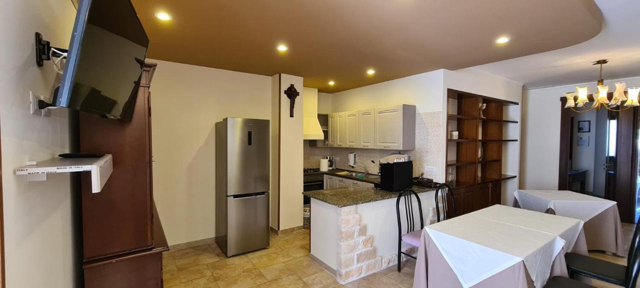 Bed And Breakfast La Terrazza Cisternino Exterior foto
