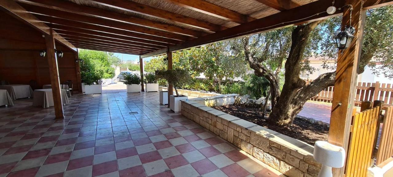 Bed And Breakfast La Terrazza Cisternino Exterior foto